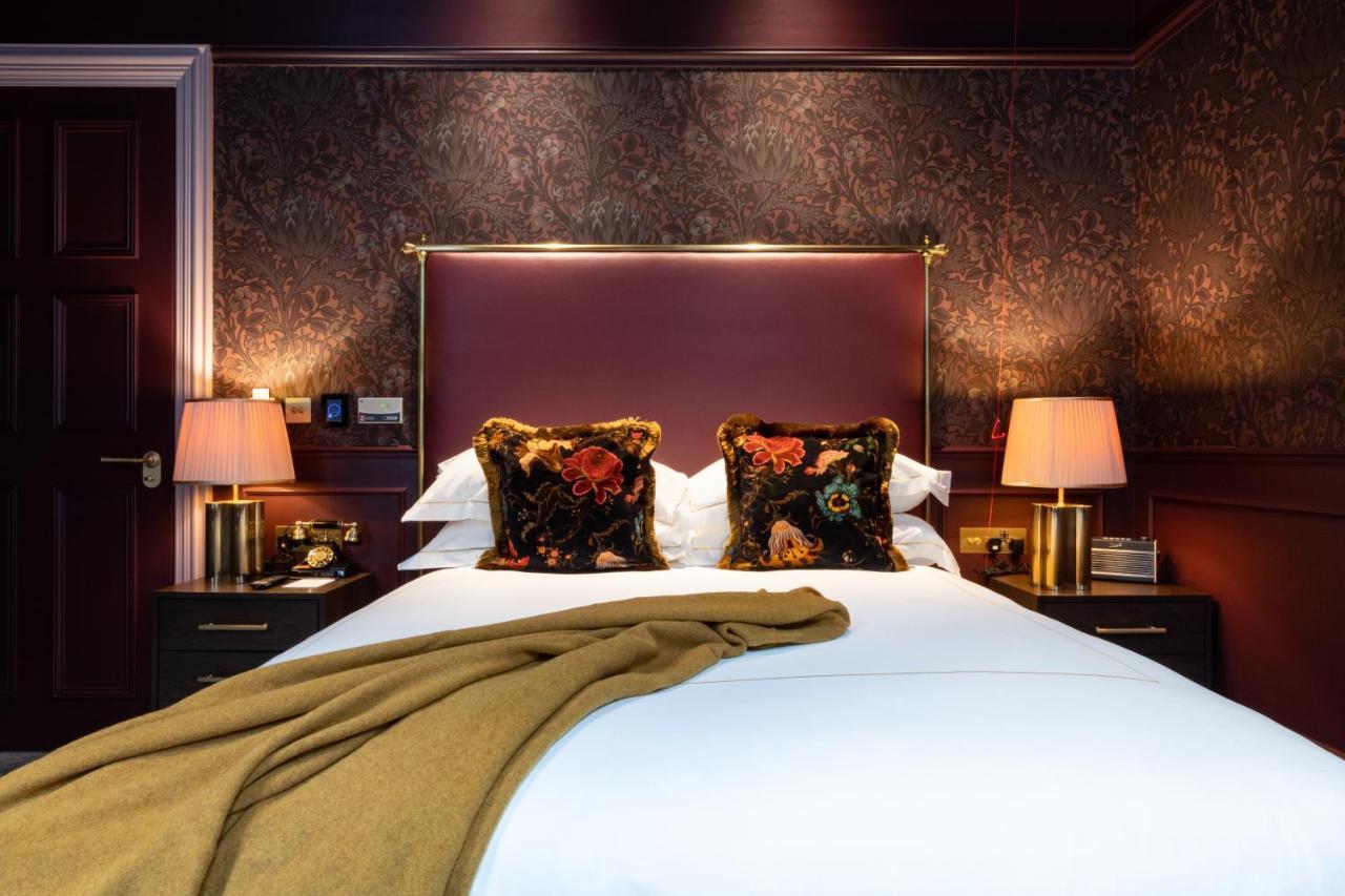 Sun Street Hotel Shoreditch 伦敦 外观 照片 A bedroom at The Ivy Collection